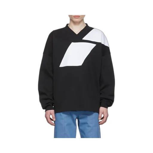 V-Collar Long-Sleeved T-Shirt