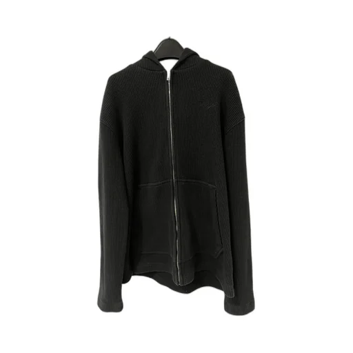 Long-Sleeved Zipper Sweater