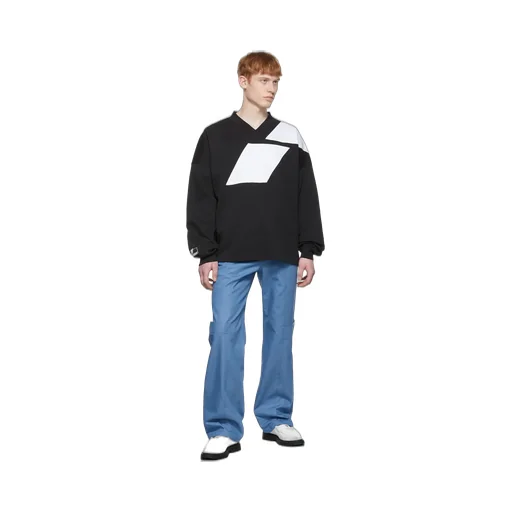 V-Collar Long-Sleeved T-Shirt