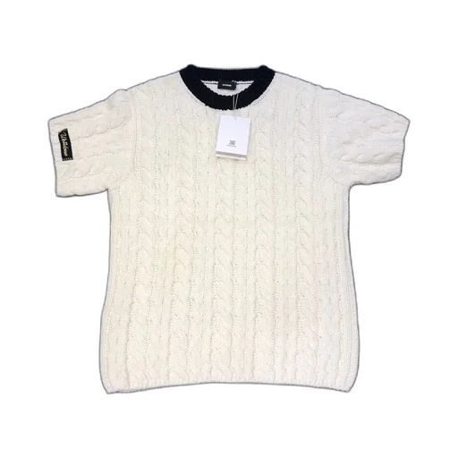 Oversized Cable-Knit Jumper