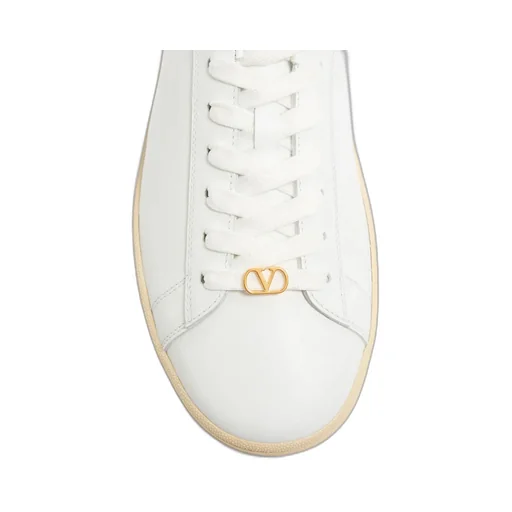 Royco Lace-Up Sneakers