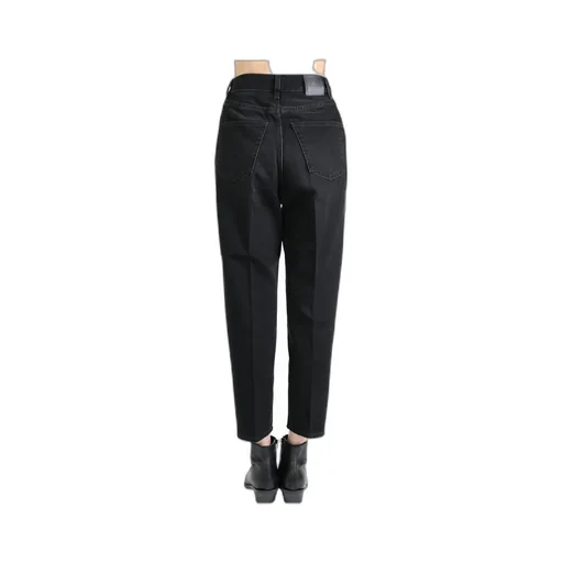 Belt-Loop Jeans