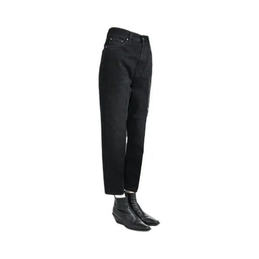 Belt-Loop Jeans