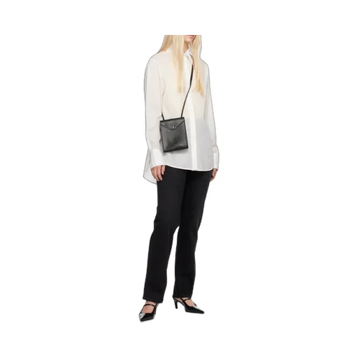 Classic Cut Straight-Leg Jeans