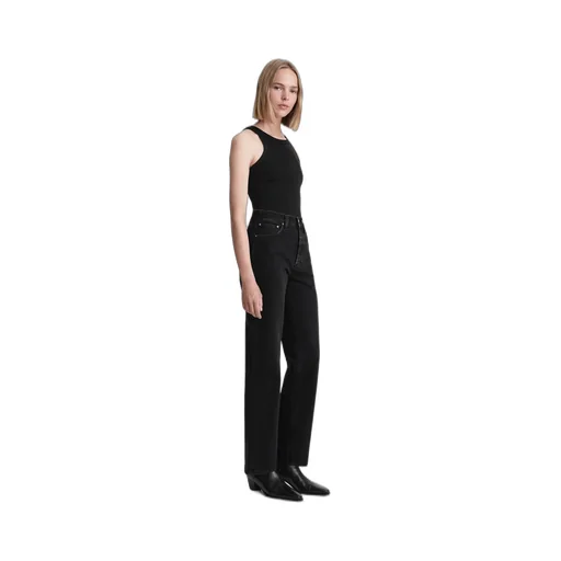 Classic Cut Straight-Leg Jeans