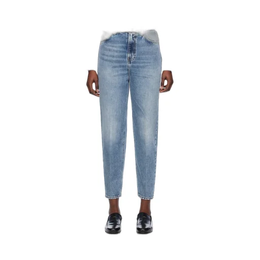 Straight Jeans