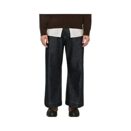 Belt-Loop Jeans