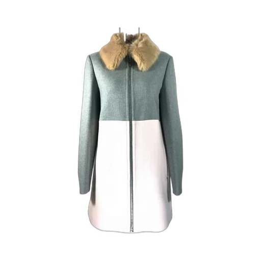 Logo Coat