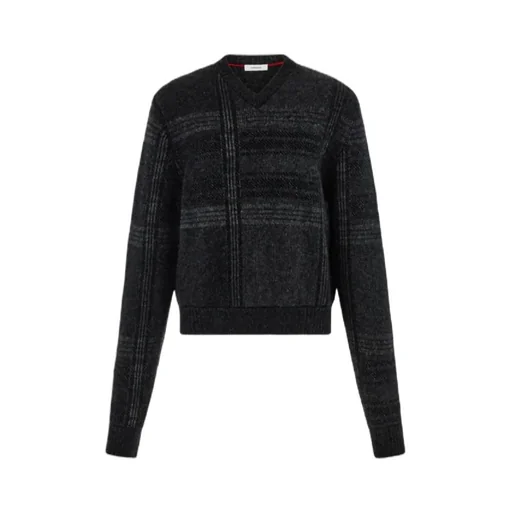 V-Neck Jumper