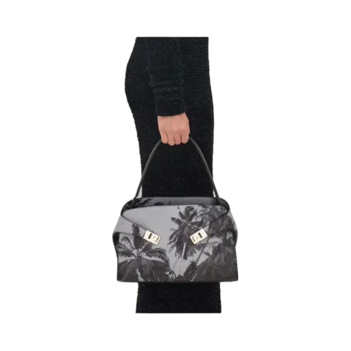 Hug Soft Shoulder Bag