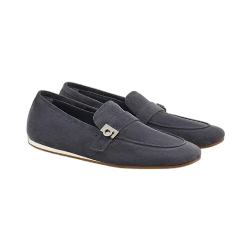 Hug Buckle Loafer