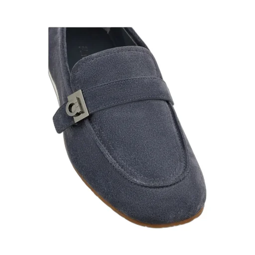 Hug Buckle Loafer