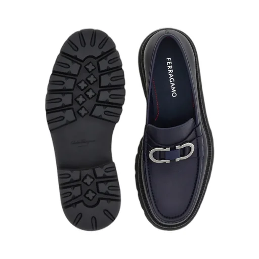 Gancini Decorated Moccasin Shoes