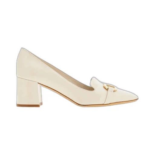 Gancini Decorates High-Heeled Love Shoes