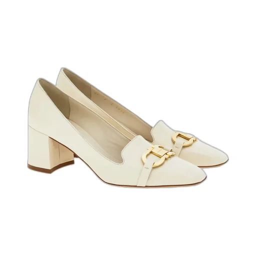 Gancini Decorates High-Heeled Love Shoes