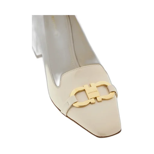Gancini Decorates High-Heeled Love Shoes