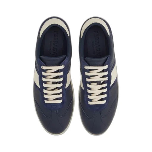 Low-Top Trainers