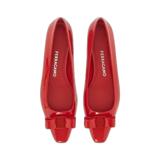 Pointed Flat Shoes