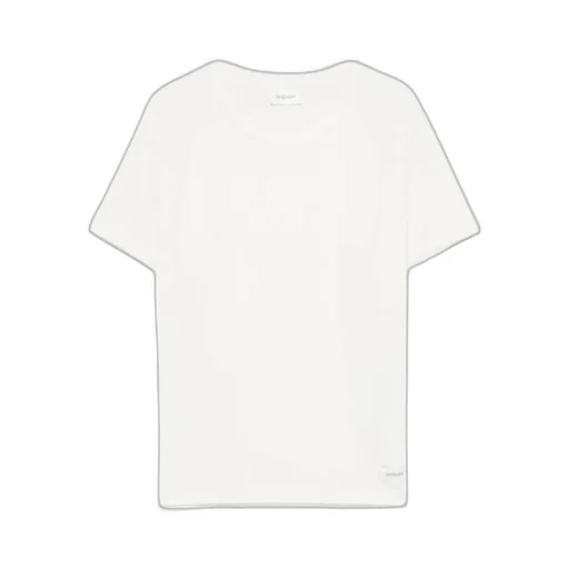 Short-Sleeved T-Shirt