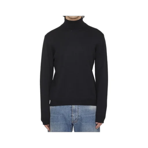 Long-Sleeved Sweater