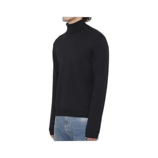Long-Sleeved Sweater