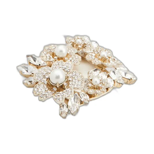 Efflorescence Embellished Pumps