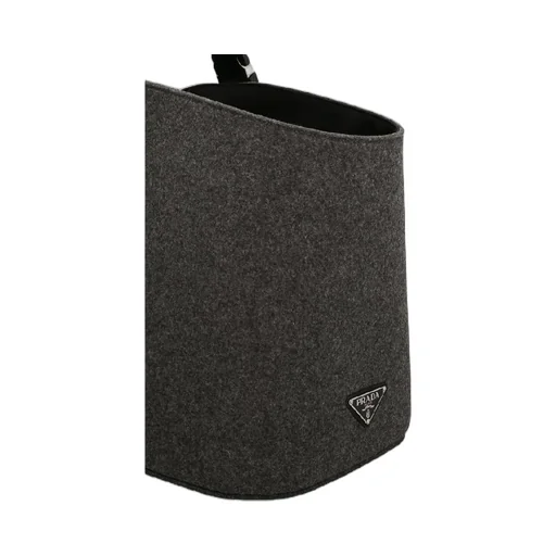 Felt Log Carrier
