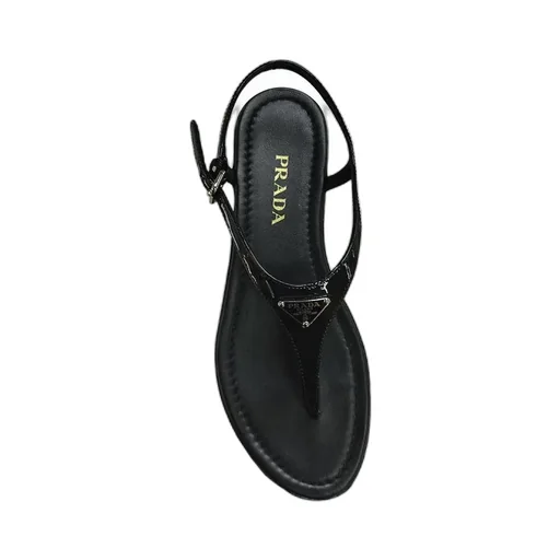 Round-Toe Flat Sandals
