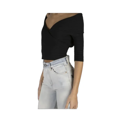 V-Neck 3/4 Sleeve Pullover