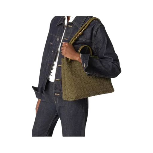 Andiamo Shoulder Bag