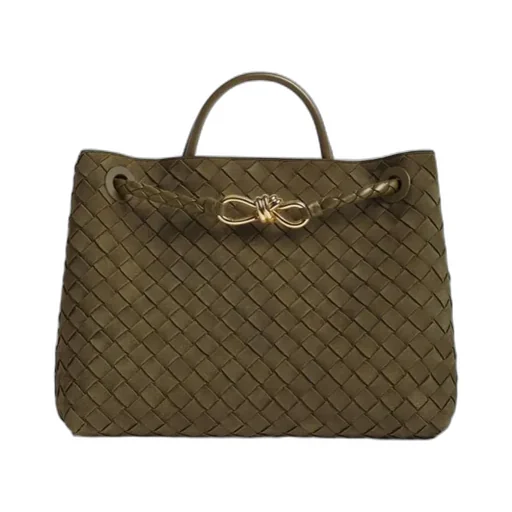 Andiamo Shoulder Bag