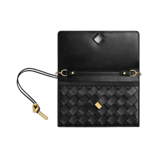 Andiamo Pouch On Chain
