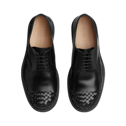 James Lace-Up Shoe