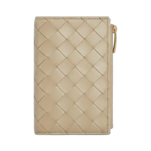 Intrecciato Medium Bi-Fold Wallet