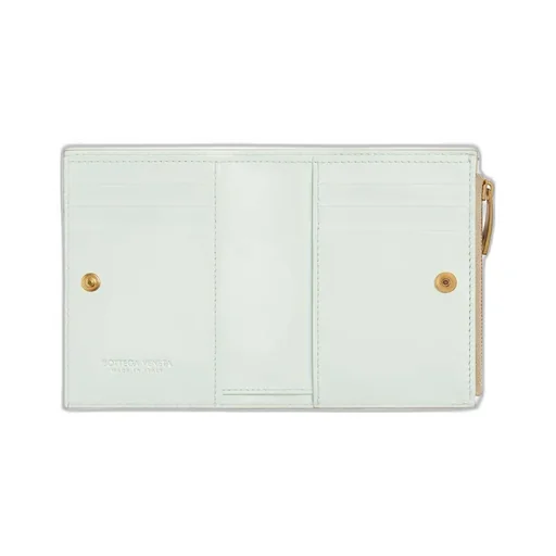Small Bi-Fold Wallet