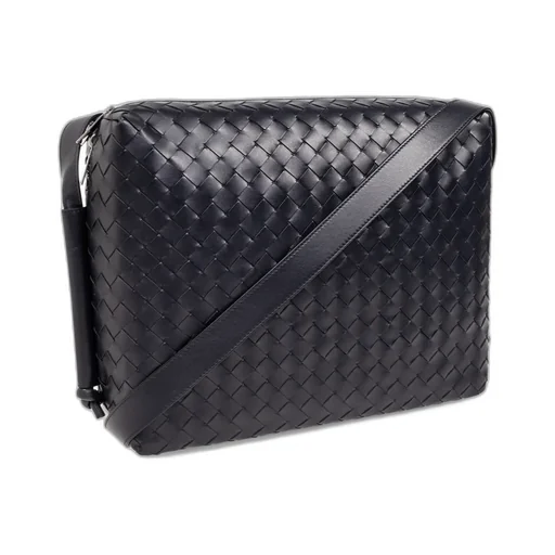 Intrecciato Zipped Shoulder Bag