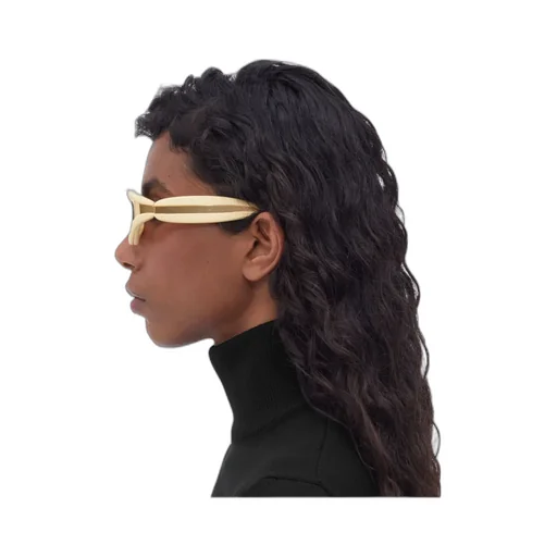 Oval Frame Shaped Sunglasses