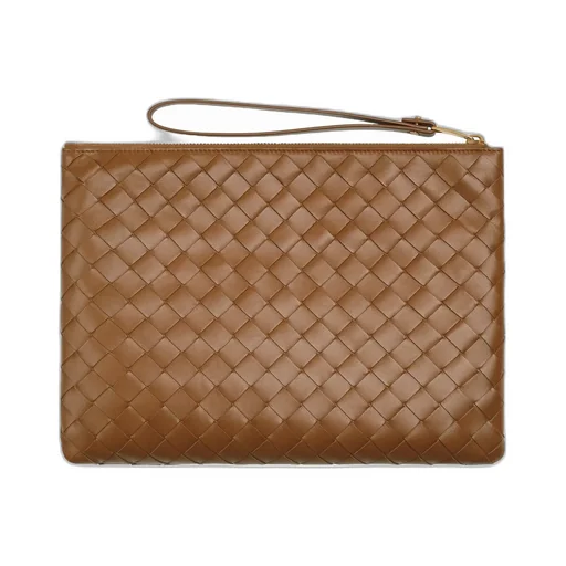 Medium Intreciato Knitted Flat Clutch