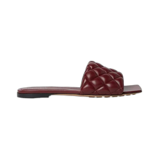 Matelassé Flat Sandals