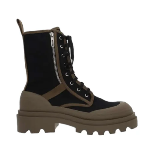 Trek Lace-Up Boots