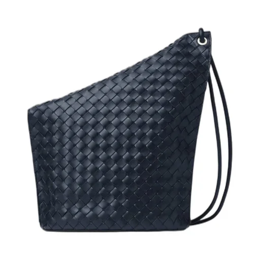 Medium Knot Bucket Bag