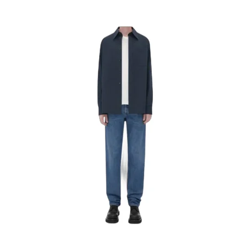 Long Sleeved Buttoned Shirt