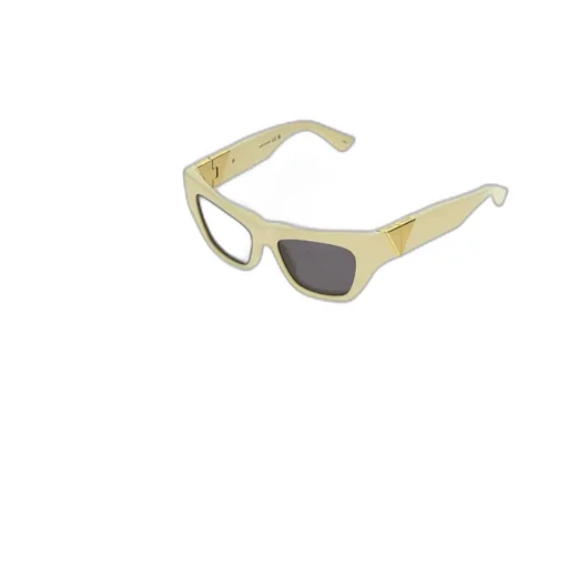 Cat-Eye Frame Sunglasses