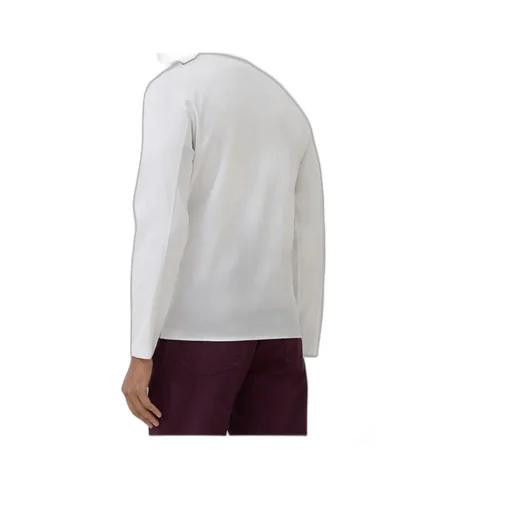 Long-Sleeved T-Shirt