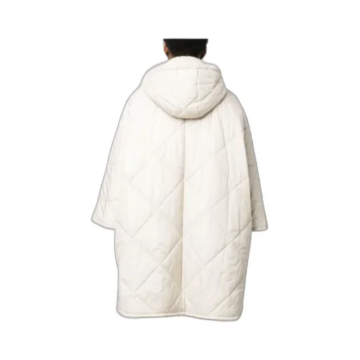 Wide-Sleeved Drawstring Quilted Coat