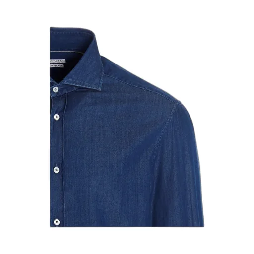 Buttoned Long-Sleeved Shirt