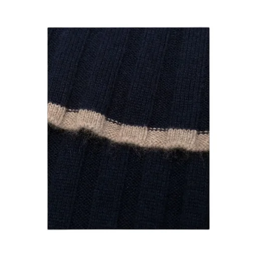 Knitted Finished Edge Scarf