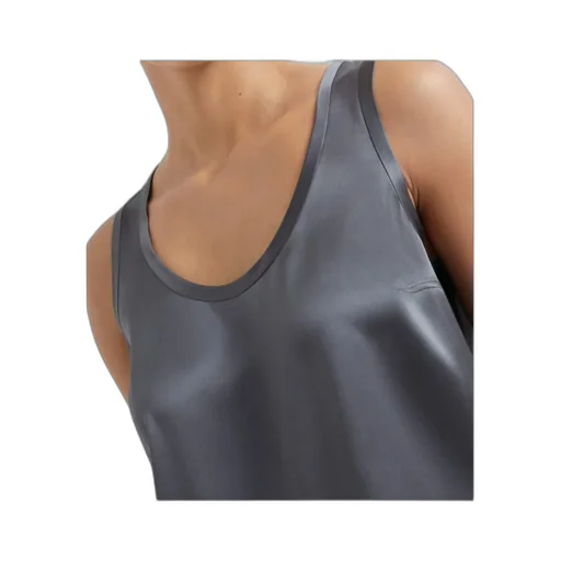 Sleeveless Scoop-Neck Tank Top
