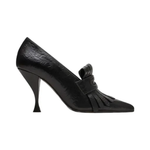 Embossed Cameo Fringed Pumps