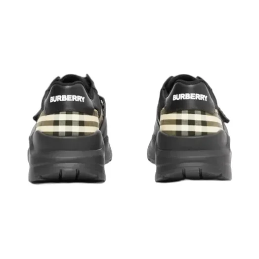 Check Sneakers